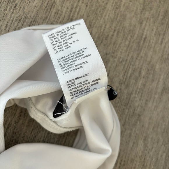 Carmen Marc Valvo White High Waist Bikini Size M - Picture 7 of 12